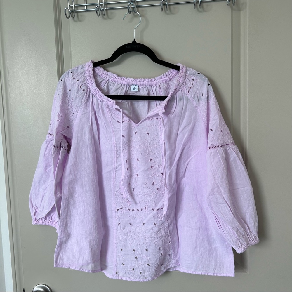 Old Navy eyelet blouse